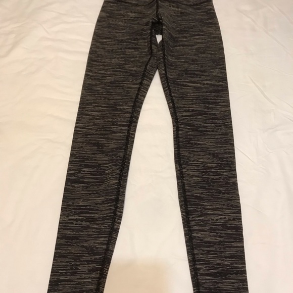 Lululemon wunder under we are from space wafs - Picture 3 of 5